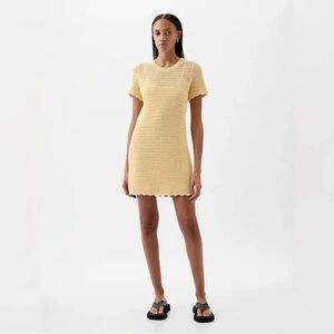 GAP Pale Yellow Knit Short Sleeve Mini Dress